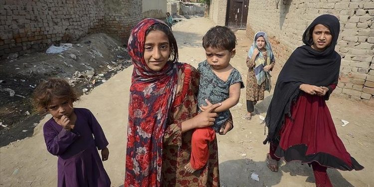 UN urges countries to ease family reunification for Afghans