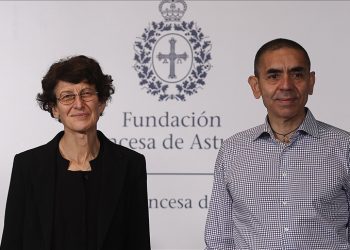 BioNTech founders expect COVID-19 vaccines to be available for all in 2022