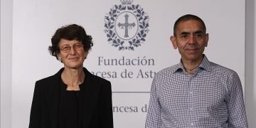 BioNTech founders expect COVID-19 vaccines to be available for all in 2022