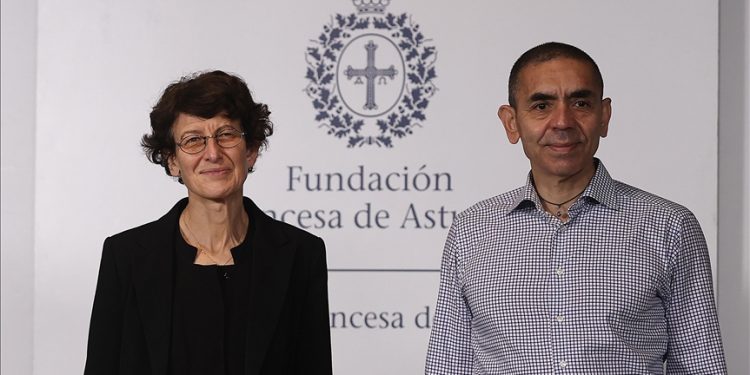 BioNTech founders expect COVID-19 vaccines to be available for all in 2022