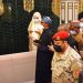 Buhari enters Saudi mosque, prays for naira to appreciate, banditry to end