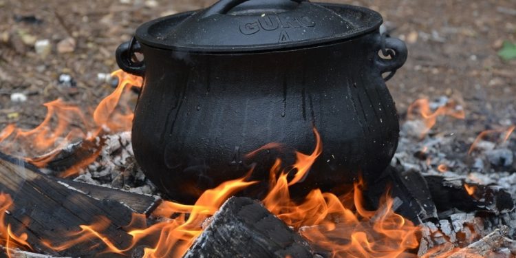 ‘We’ve returned to firewood’, Nasarawa residents lament high cost of cooking gas