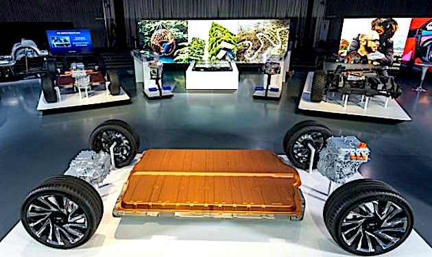 GM building new battery research center, targets 600 mile range