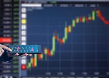 World in midst of ‘uneven and unsustainable’ economic recovery, IEA says