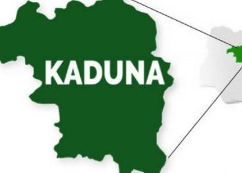 Mob lynches suspected bandits’ informant, wife, son in Kaduna