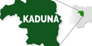 Mob lynches suspected bandits’ informant, wife, son in Kaduna