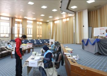 Haftar, Gaddafi hire Israeli firm for Libya elections: Report