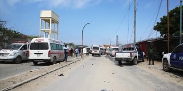 At least 6 killed in 2 separate terror attacks in Somalia