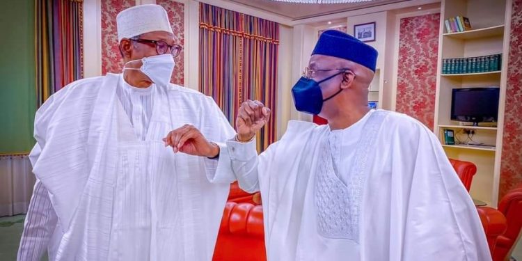 Days after swearing not to see Buhari again, Pastor Bakare crawls back to Aso Rock