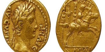 Gold Roman coins found by divers off coast of Spain