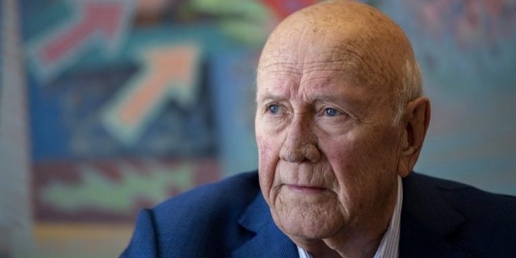 South Africa’s last white president, F.W. de Klerk dies at 85