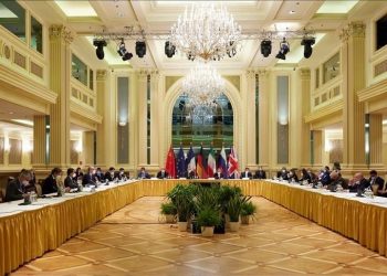 Iran, China top FMs discuss Vienna talks, IAEA cooperation