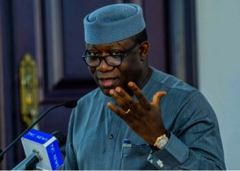 Gov. Fayemi approves N115 million car loan for 166 civil servants