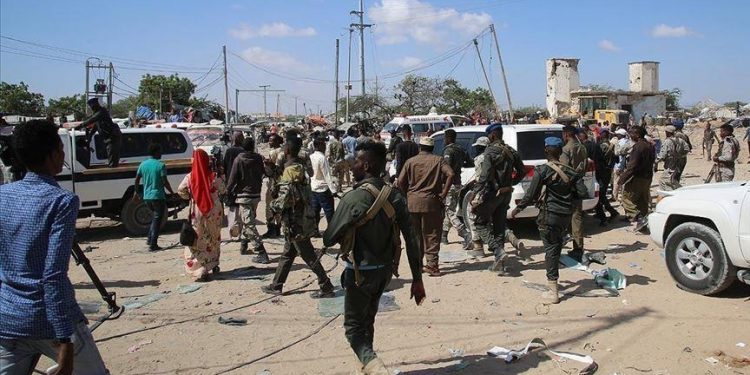 Roadside bomb blast in SW Somalia kills 2 civilians