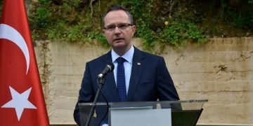 Turkish envoy to Lebanon slams newspaper for interview with PKK terrorist