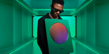 Wizkid crowned African artiste of the year by Apple