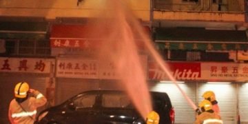 Hundreds rescued after fire breaks out in Hong Kong high-rise