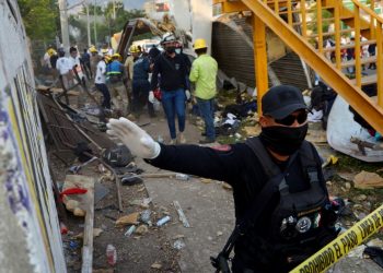 Dozens of Central American migrants killed in Mexico crash