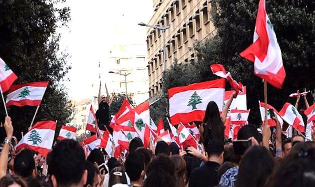 Lebanese take to streets as currency drops 90% in value