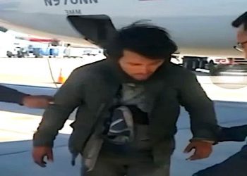 Stowaway survives in landing gear on Guatemala flight to Miami