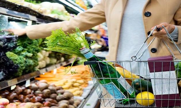 Groceries jump 3.4% in UK; public still stocking up for Christmas