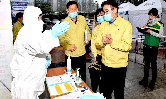 While Covid cases rise, S. Korea hesitates imposing new restrictions