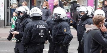 Germany expels diplomats after court rules Russia involved in murder