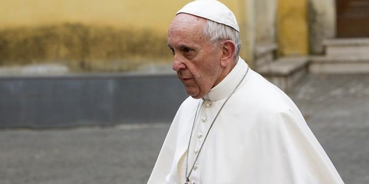 Pope Francis urges globally coordinated action to tackle refugee problem