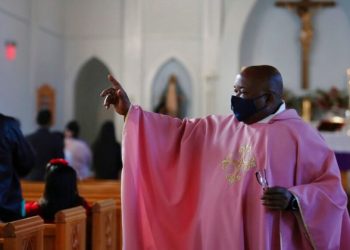 US Catholic Clergy Shortage Eased by Recruits From Africa