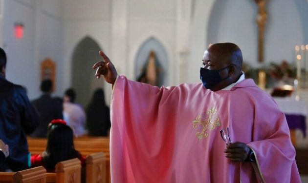 US Catholic Clergy Shortage Eased by Recruits From Africa