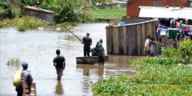 10 dead as Tropical Cyclone Gombe hits Mozambique