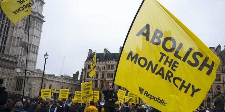 ‘Down with the crown:’ Commonwealth Day service held amid anti-monarchy protest in London