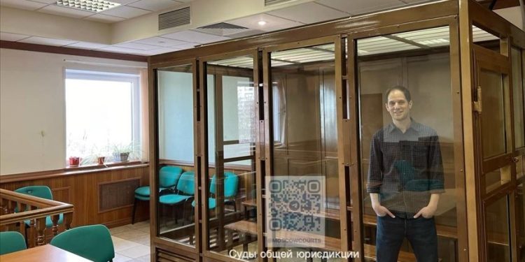 Russia extends detention of US journalist for 3 more months