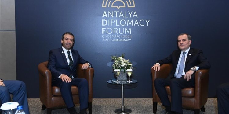 Azerbaijan’s, Northern Cyprus’ foreign ministers discuss bilateral relations