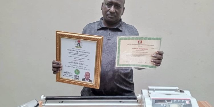 Police raid cybercrime hideout in Abuja, recover $100,000 fake bills