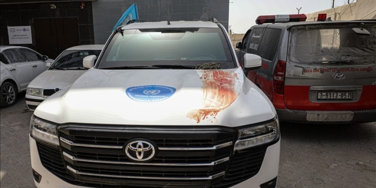 UNICEF says its vehicle ‘hit by live ammunition’ at Gaza entry point