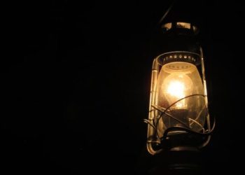 Nigerians plunged into darkness as power grid collapses fifth time