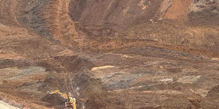 Death toll from goldmine collapse in Nigeria rises to 20