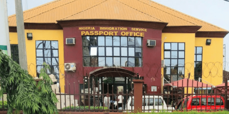 NIS alerts Nigerians to fraudulent employment letters