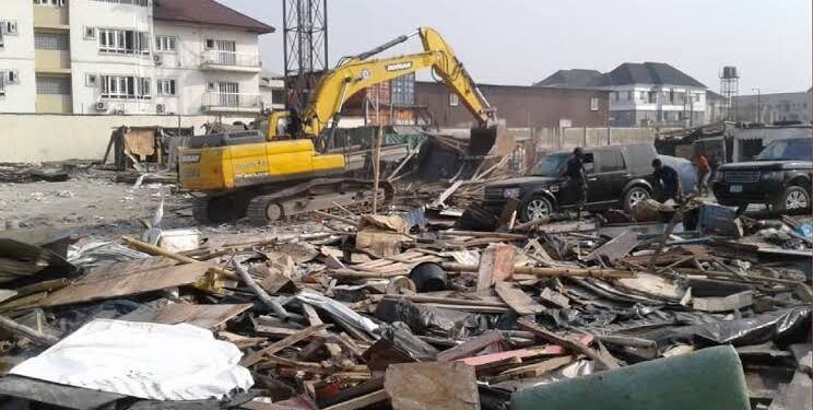 Residents wail as Kaduna government demolishes buildings