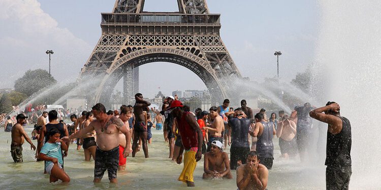 ‘It’s hell outside’: Sizzling heat wave in parts of southern and central Europe prompts alerts