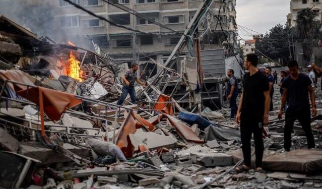 Israel pounds central Gaza, sends tanks into north of Rafah