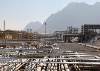 Oil prices fall with Middle East cease-fire hopes