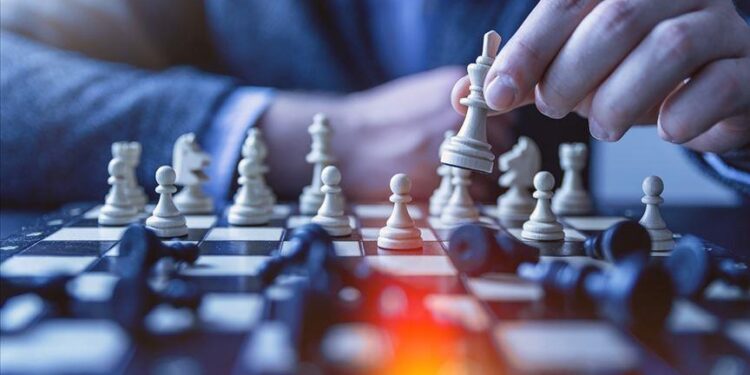 Russian video shows chess player trying to poison rival before tournament