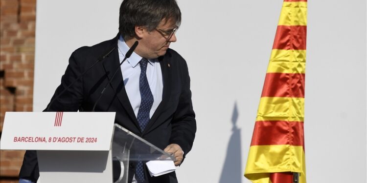 Carles Puigdemont left Spain after dramatic appearance in Barcelona, his lawyer says