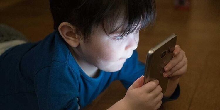 Restrictions on social media, smartphones for young people expanding worldwide