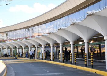 Kenya: Nairobi airport shuts down as workers strike over proposed lease to Indian firm