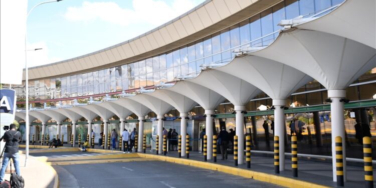 Kenya: Nairobi airport shuts down as workers strike over proposed lease to Indian firm