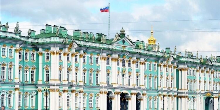 Russia expels 6 British diplomats on spying allegations