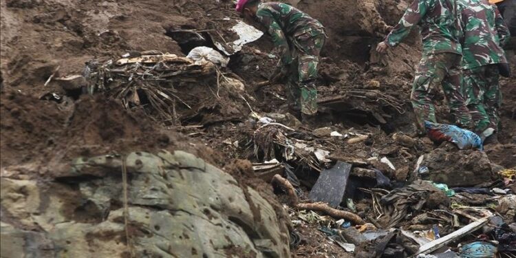 16 people killed by landslide in western Madagascar